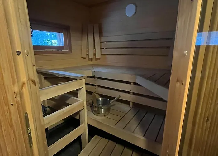 Βίλα Miilu Hirsimoekki Jaerven Rannalla