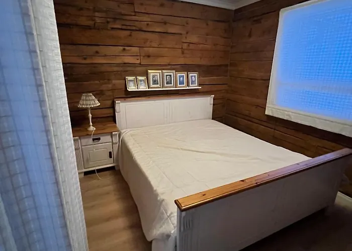 Miilu Hirsimoekki Jaerven Rannalla Βίλα