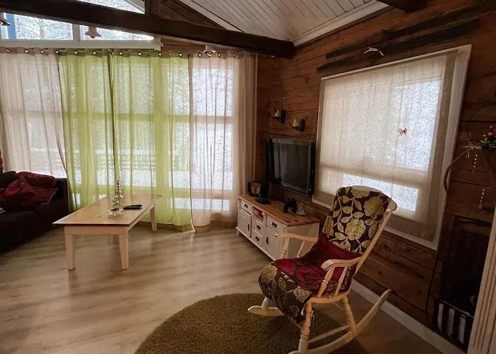 Βίλα Miilu Hirsimoekki Jaerven Rannalla Syöte